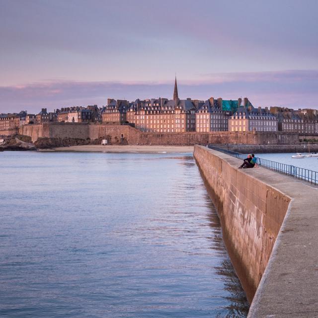 Saint-Malo depuis le Môle des Noires