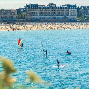 Plage de l'Ecluse depuis la promenade du Moulinet, Dinard