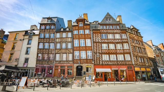 Maisons à pans de bois de la place du Champ Jacquet à Rennes