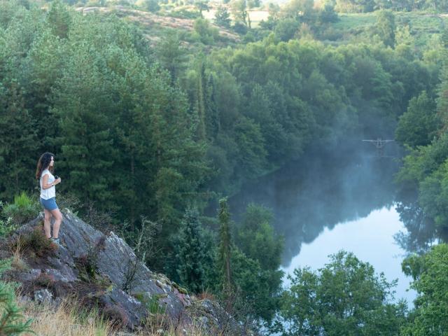 Vue sur la Chambre au Loup à Iffendic