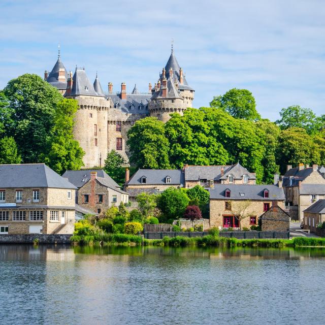 Château et le Lac Tranquille à Combourg