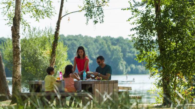 Aire de pique-nique au domaine de Trémelin à Iffendic