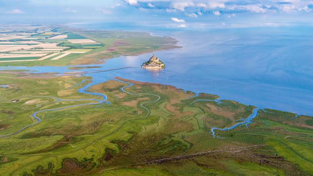 Baie du Mont-Saint-Michel depuis un ULM