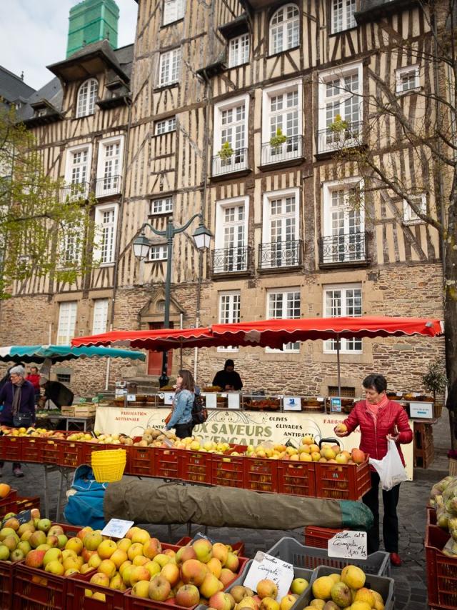 Le marché des Lices à Rennes