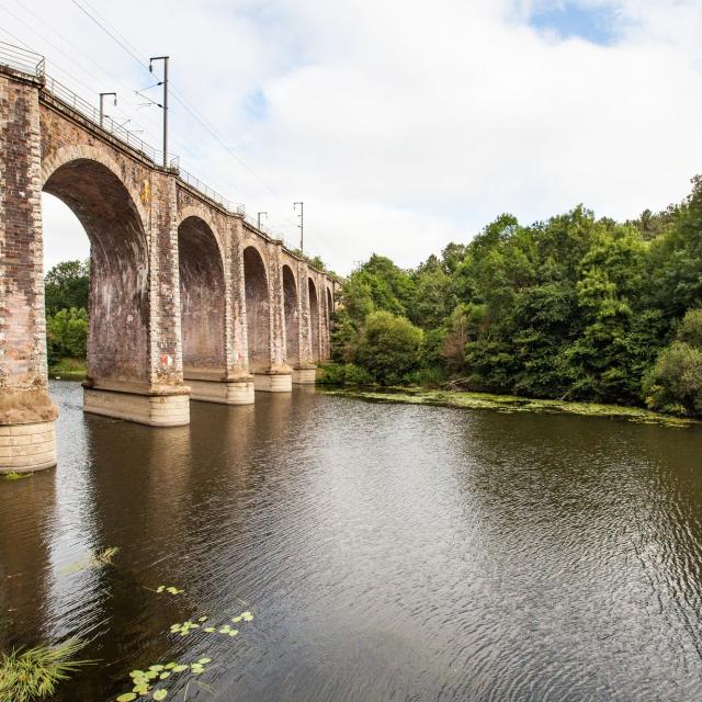 Viaduc ferroviaire de Corbinières en Ille-et-Vilaine