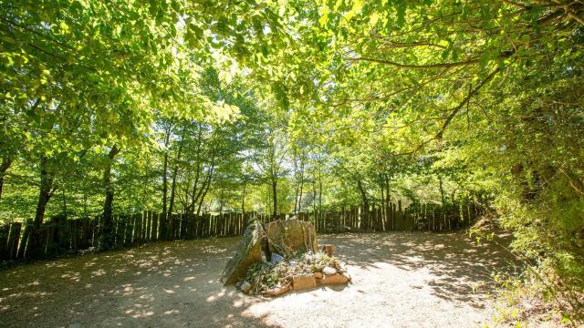 Tombeau de Merlin en Brocéliande