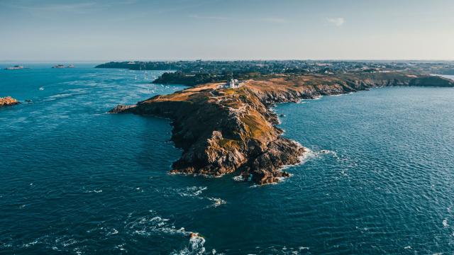 Vue aérienne sur la pointe du Grouin à Cancale