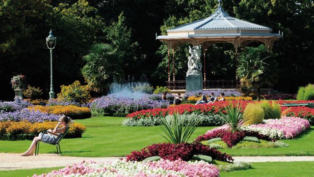 Parc du Thabor à Rennes et son kiosque à musique