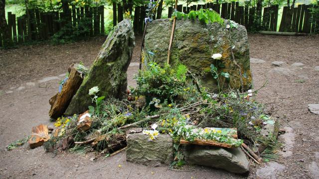 Tombeau de Merlin à Paimpont, Brocéliande