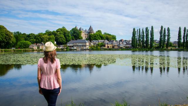 Le Lac Tranquille au pied du château de Combourg