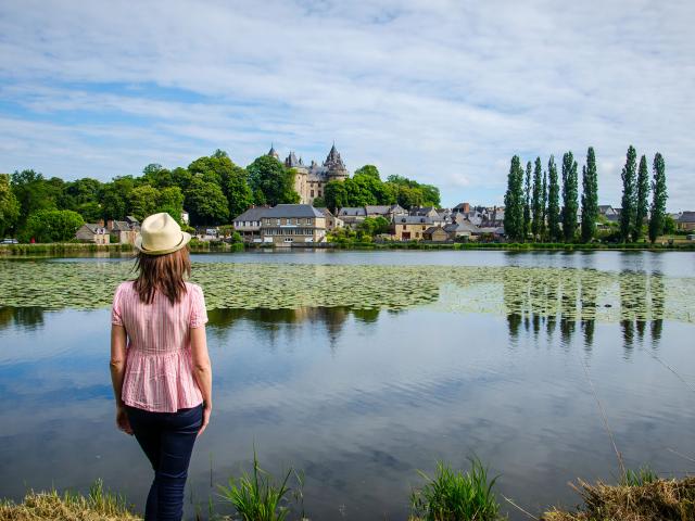 Le Lac Tranquille au pied du château de Combourg