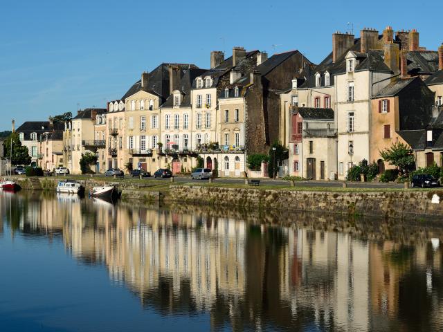 Quai Jean-Bart et ses maison d'armateurs à Redon en Ille-et-Vilaine