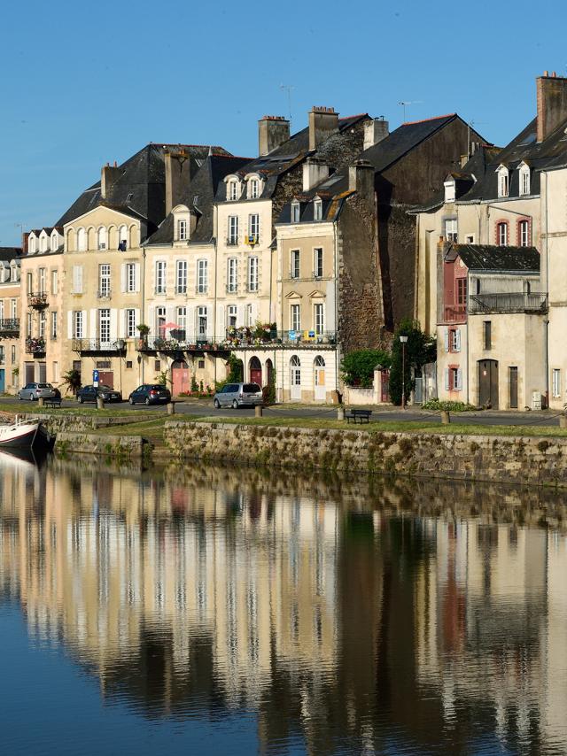 Quai Jean-Bart et ses maison d'armateurs à Redon en Ille-et-Vilaine