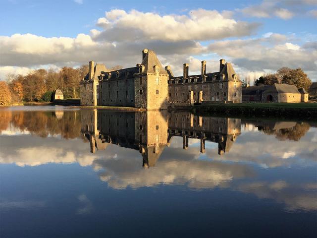 Château du Rocher Portail à Maen-Roch