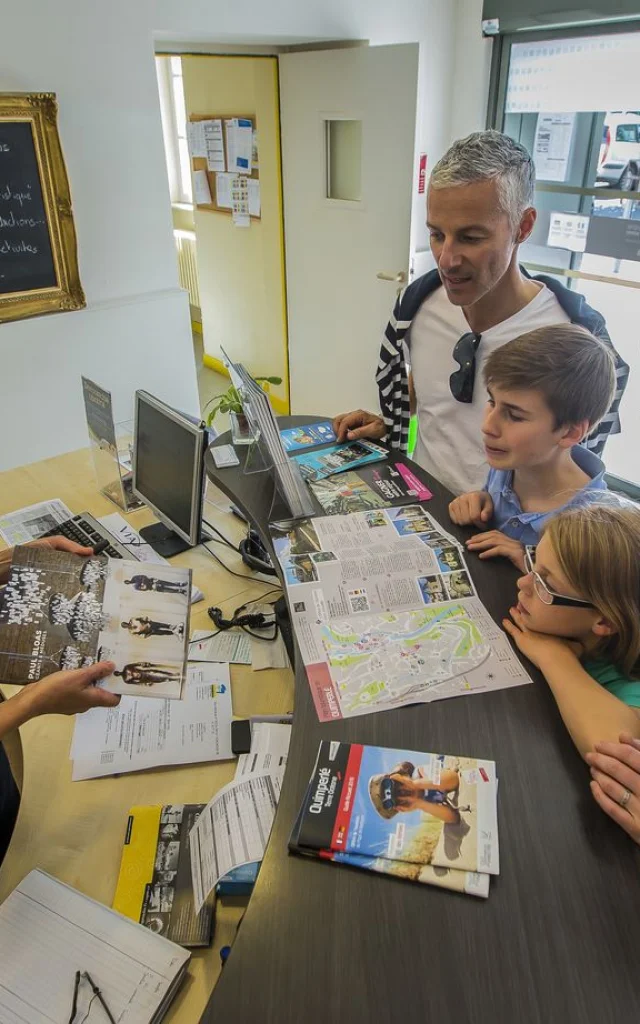 Accueil de visiteurs dans un Office de tourisme