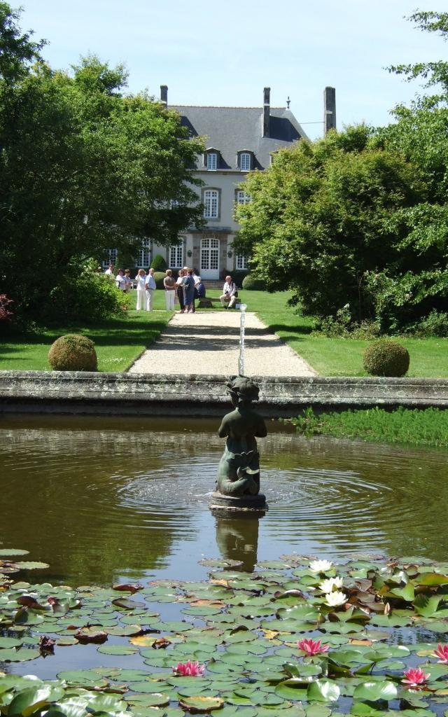 Bassin à la malouinière de la Ville Bague à Saint-Coulomb