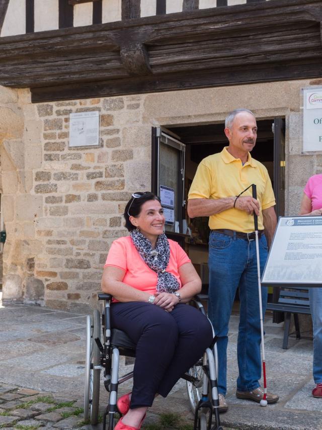 Visite de ville adaptée aux personnes à mobilité réduite