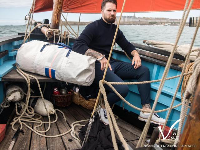 Sac en voile de bateau proposé par Vent de Voyage à Saint-Malo