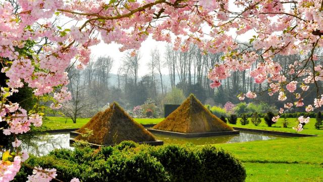 Pyramides végétales dans le Parc botanique de Haute Bretagne au Châtellier