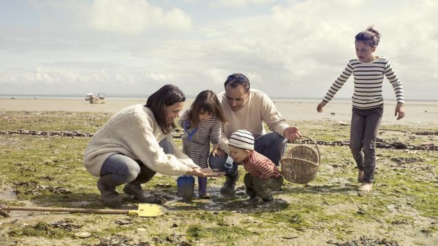 Pêche à pied en famille à Cancale