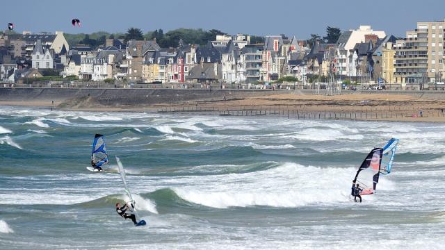 Planches à voile et kites à Saint-Malo