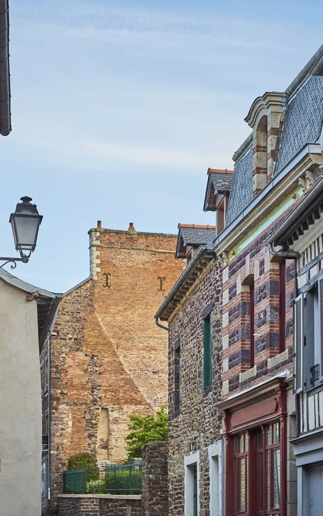 Maisons du centre-ville de Montfort-sur-Meu