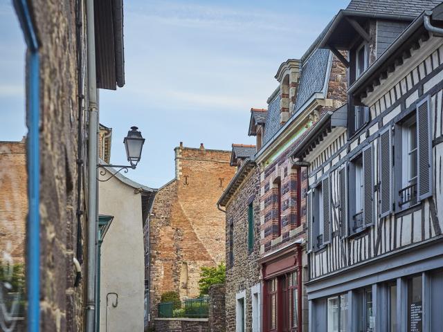 Maisons du centre-ville de Montfort-sur-Meu