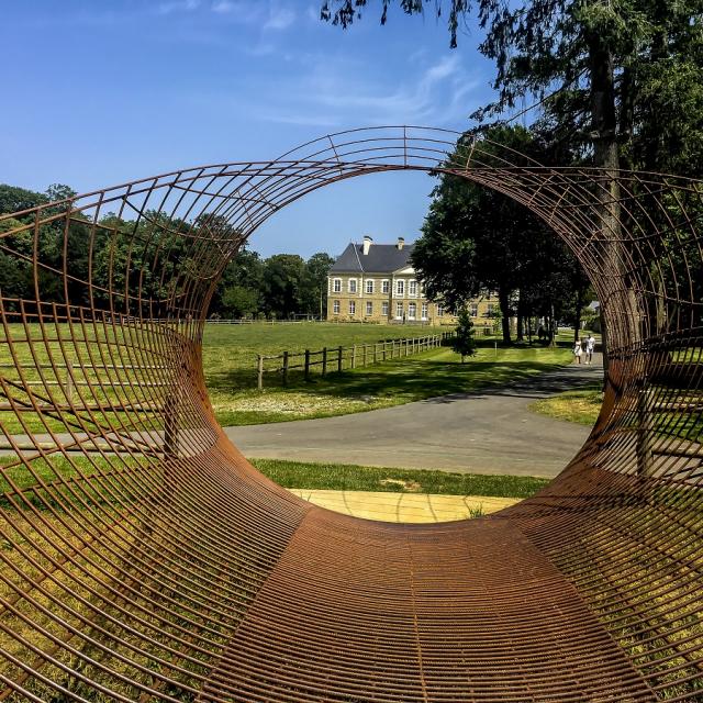 Sculpture dans le parc du Château des Pères à Piré-Chancé